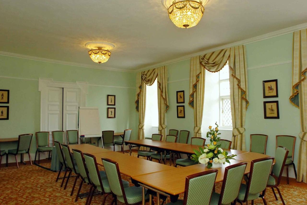 Moresby Hall エクステリア 写真