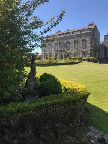 Moresby Hall エクステリア 写真